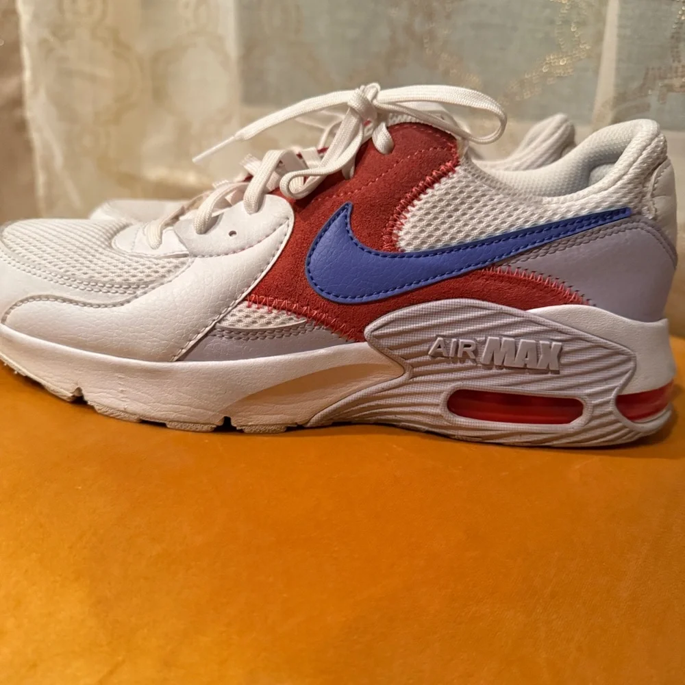 Nike Air Max Excee Women's‎ Shoes Size 8 CD5432-115 White/Sapphire-Pure Violet